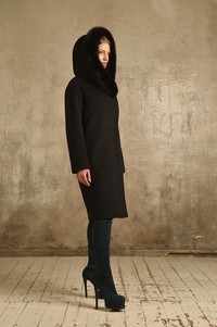 Зимнее пальто с капюшоном №801